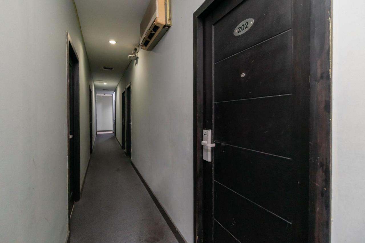 Hotel Reddoorz At Jalan Gunung Sahari Dżakarta Zewnętrze zdjęcie