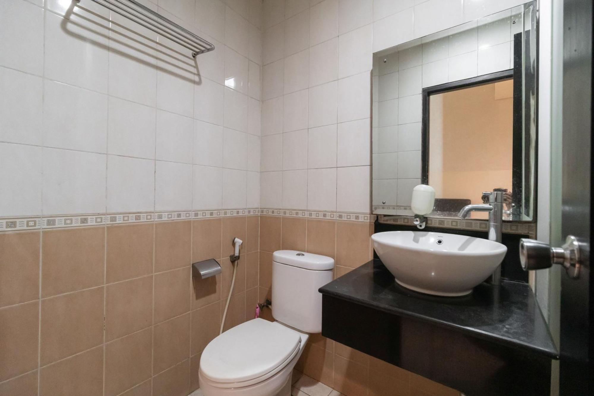 Hotel Reddoorz At Jalan Gunung Sahari Dżakarta Pokój zdjęcie