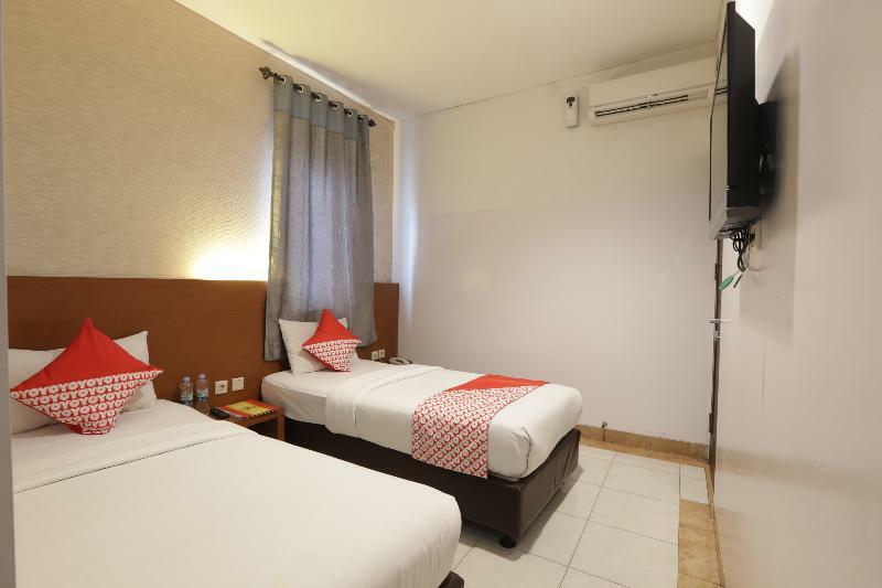 Hotel Reddoorz At Jalan Gunung Sahari Dżakarta Zewnętrze zdjęcie