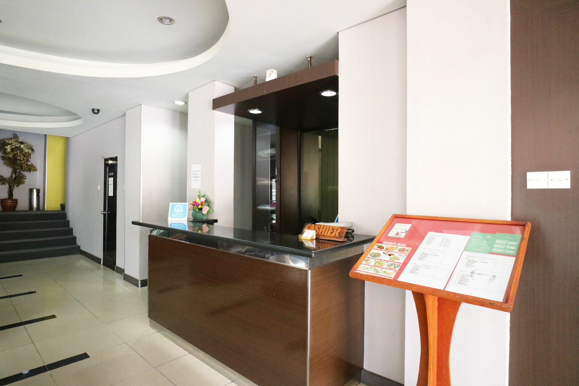 Hotel Reddoorz At Jalan Gunung Sahari Dżakarta Zewnętrze zdjęcie